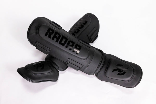 Scheenbeschermers Kids Zwart - Radar Gear – Premium sportkleding & accessoires voor topprestaties