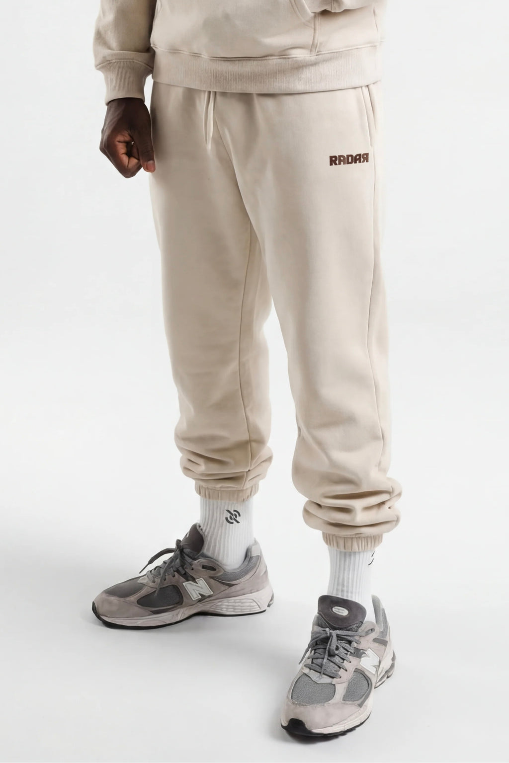 ESSENTIAL OVERSIZED JOGGER CREME