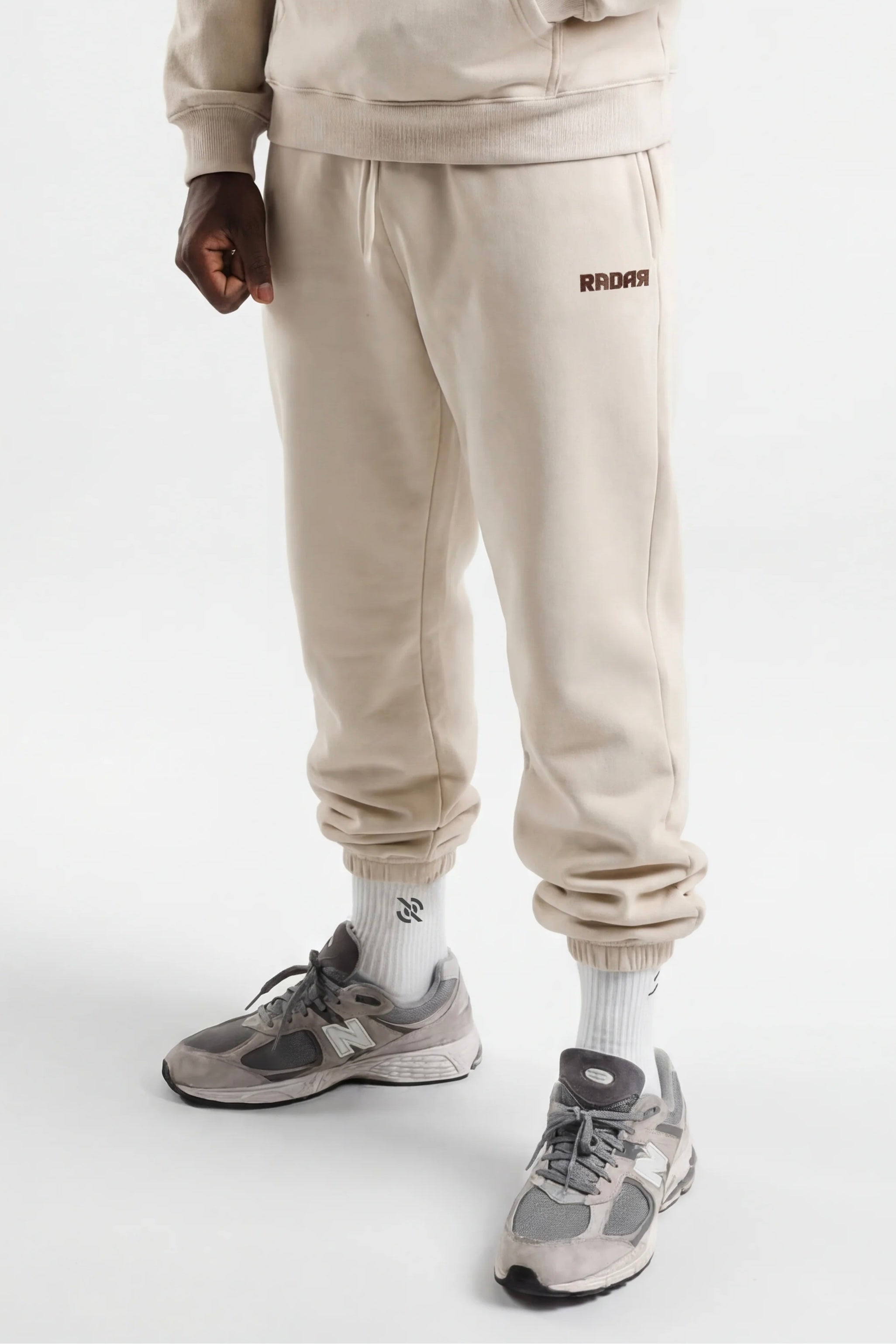 ESSENTIAL OVERSIZED JOGGER CREME