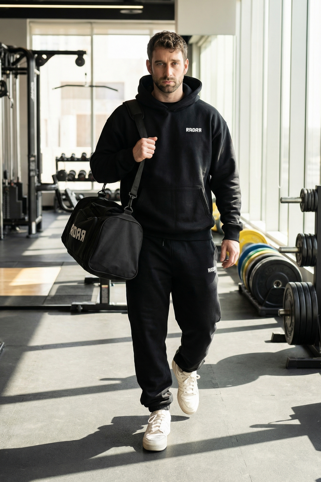 ESSENTIAL OVERSIZED JOGGER BLACK