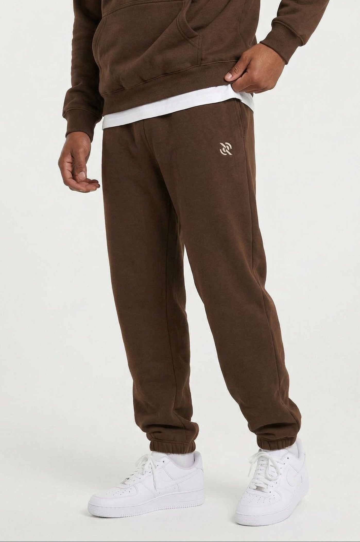 ESSENTIAL OVERSIZED JOGGER BRUIN