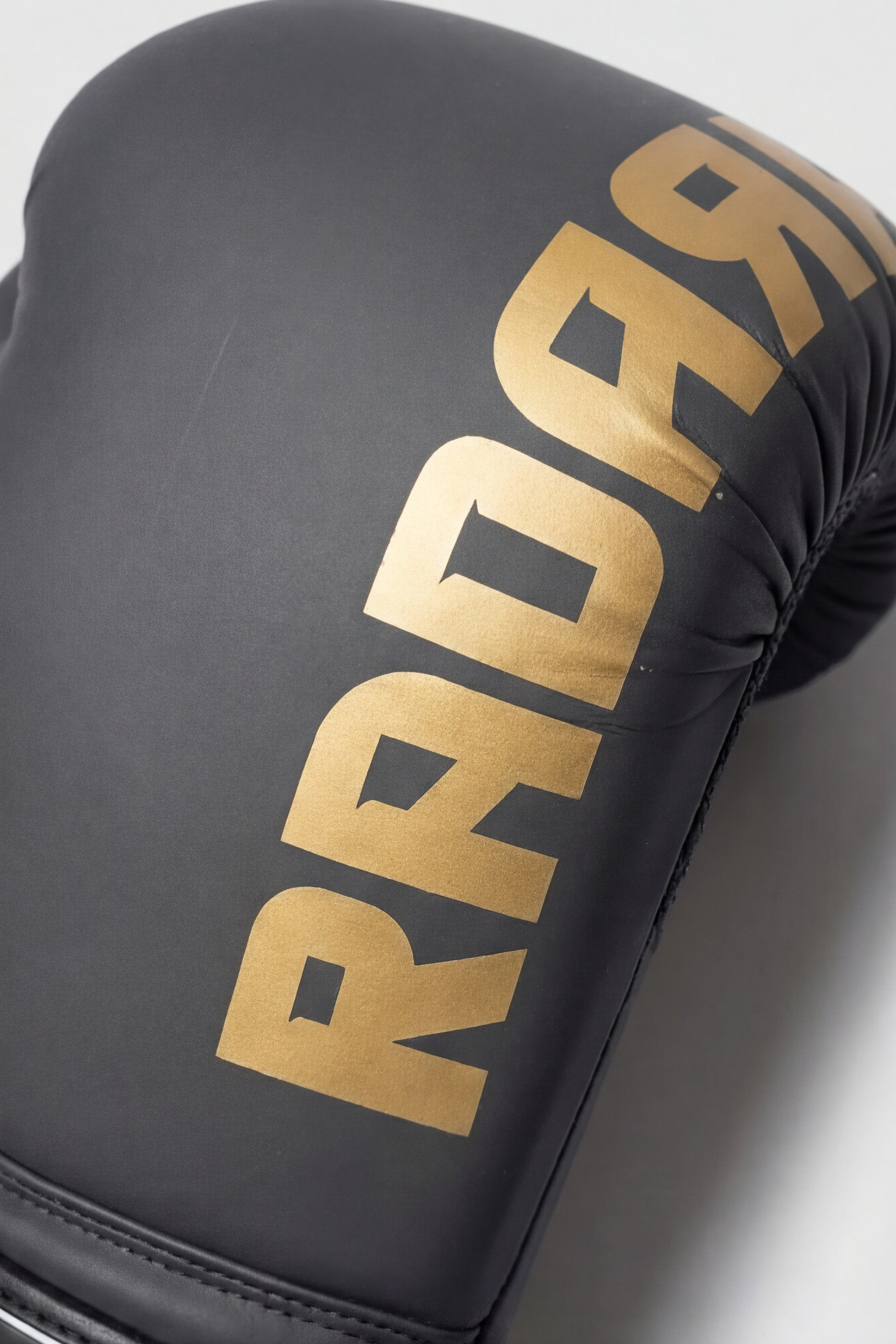 RADAR KINDER BOKSHANSCHOENEN ZWART/GOUD