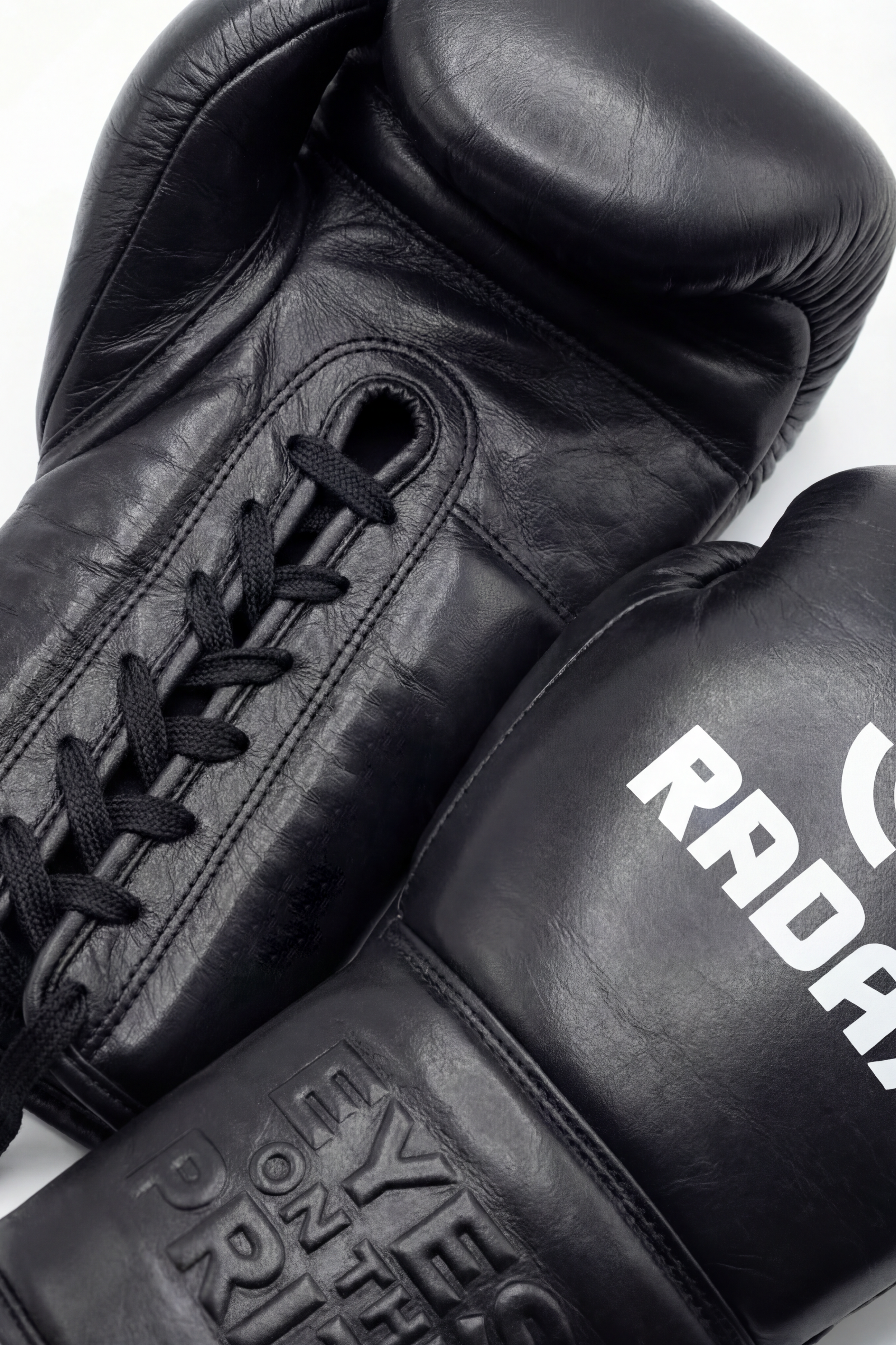 RADAR BOXINGGLOVES VETERSLUITING ZWART