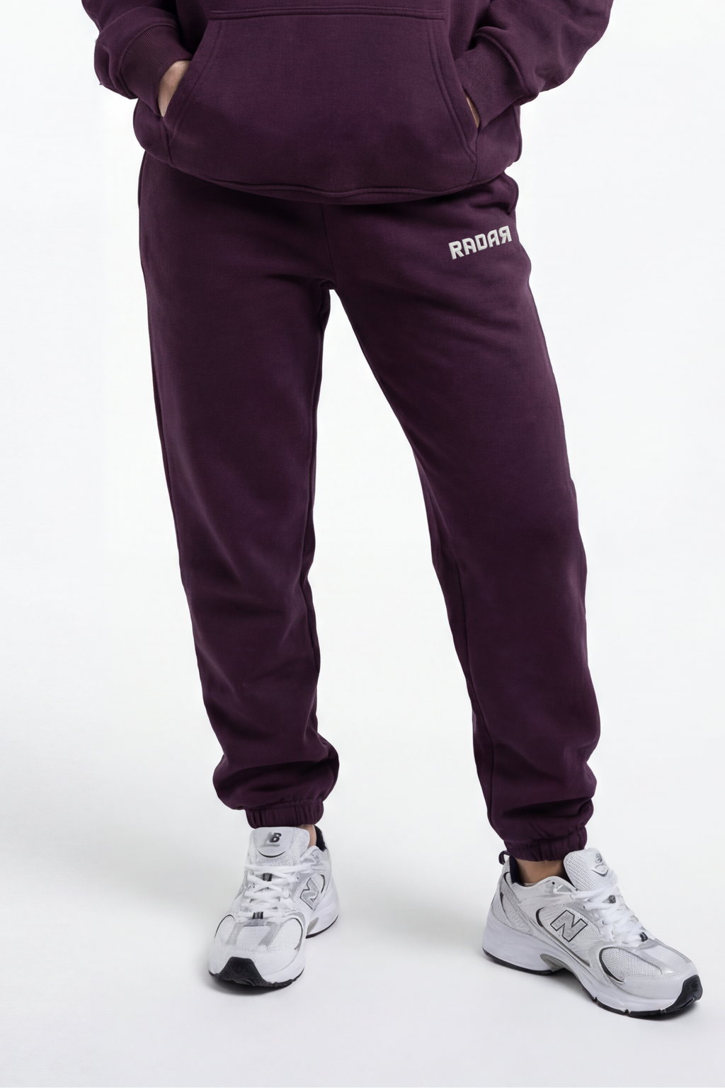 ESSENTIAL OVERSIZED JOGGERS BURGUNDY