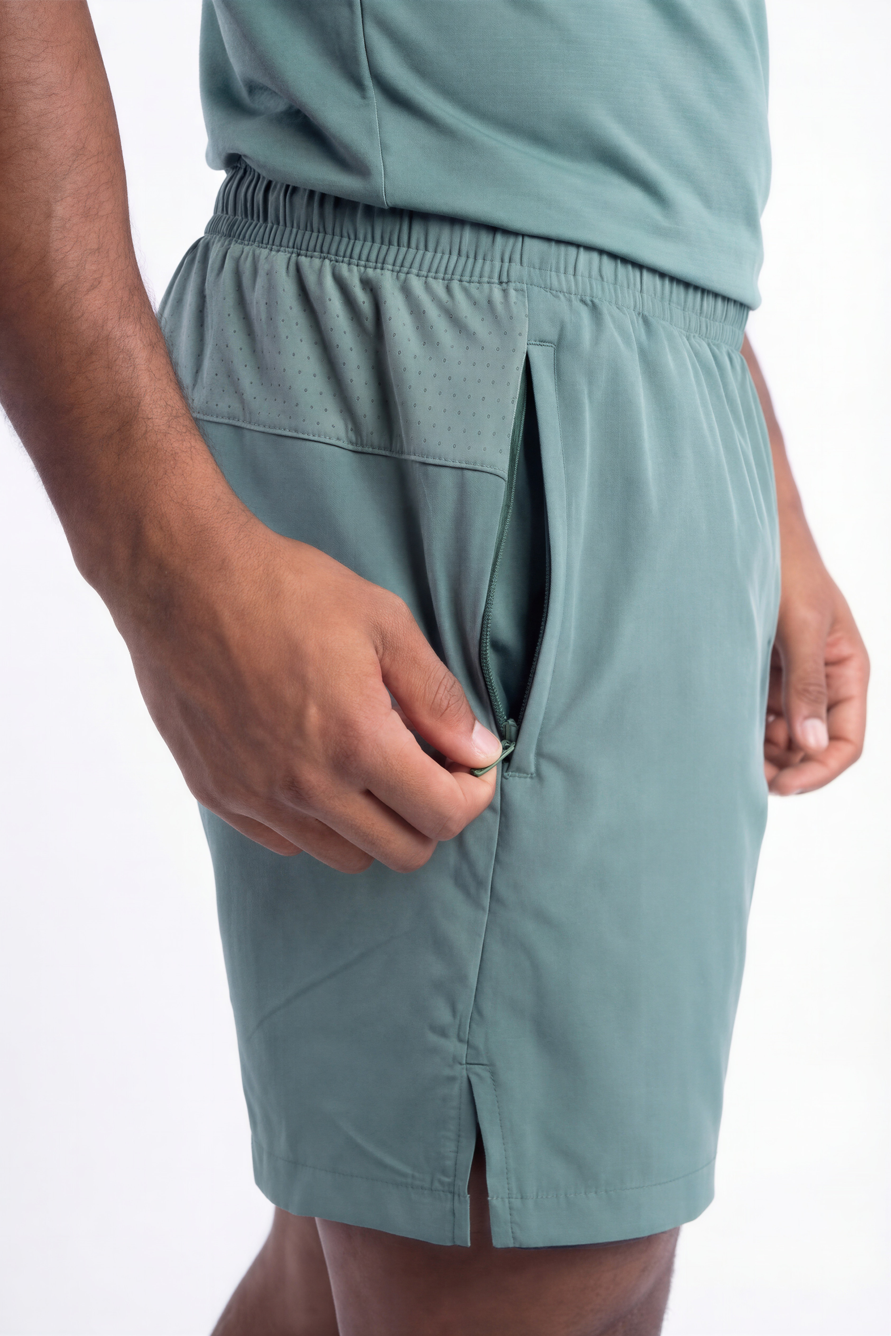 PERFORMANCE SHORTS GROEN