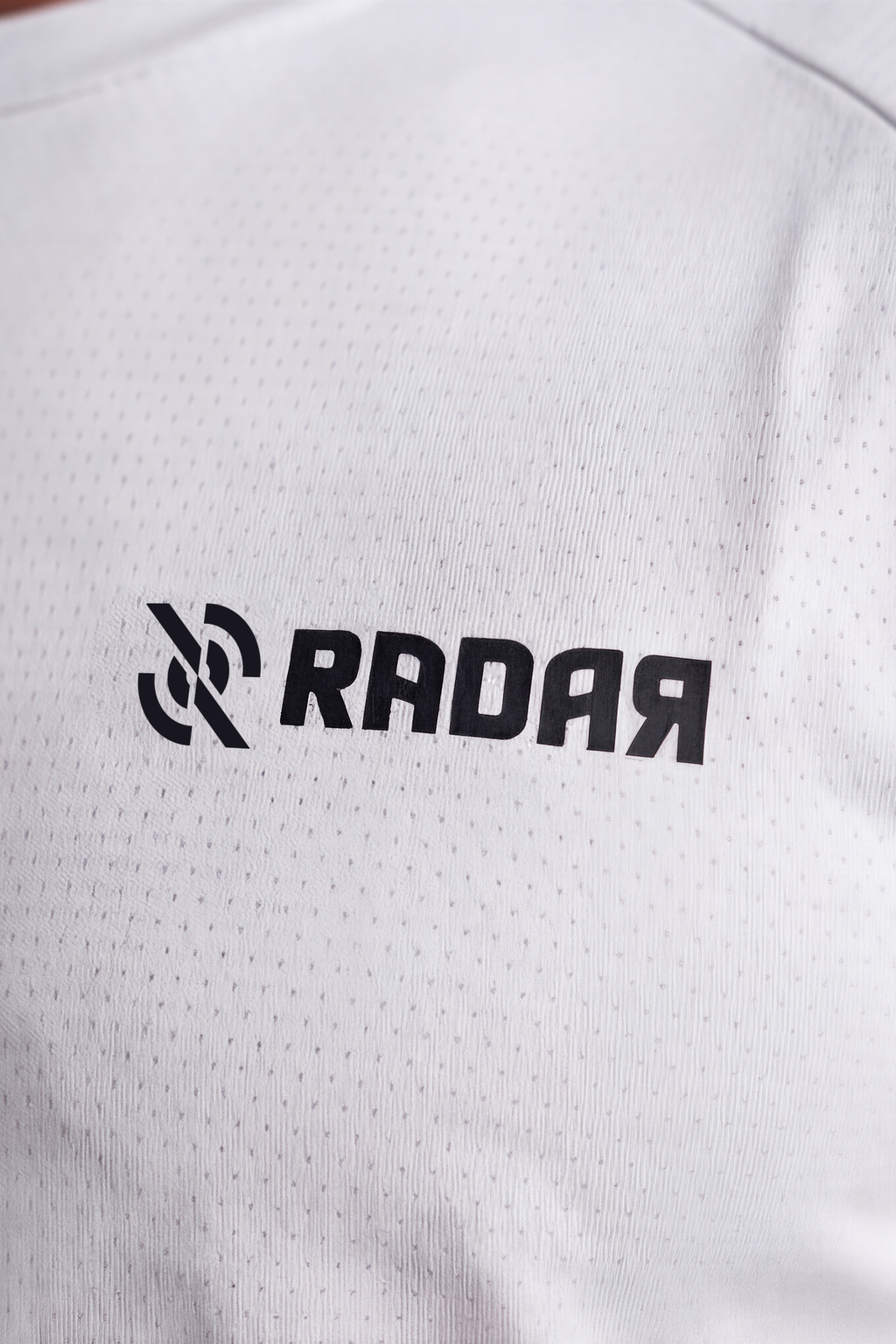 PERFORMANCE SHIRT WIT